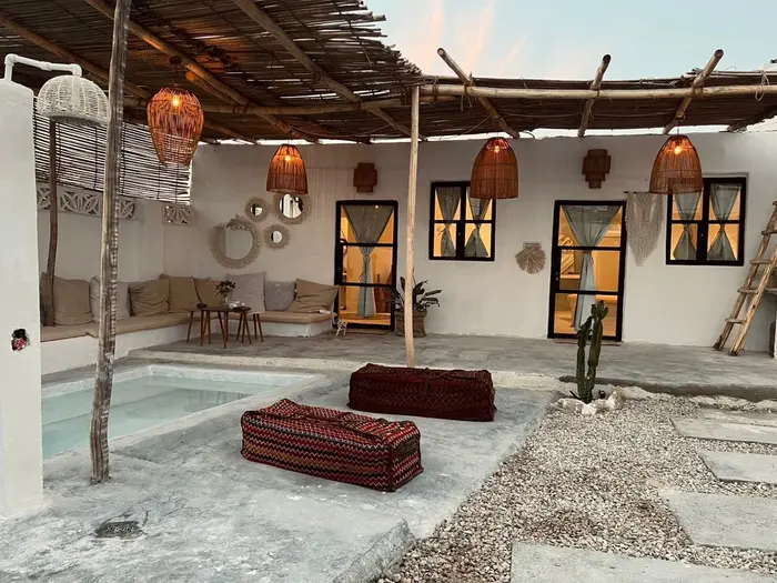 بوم گردی خونمون - واحد ما