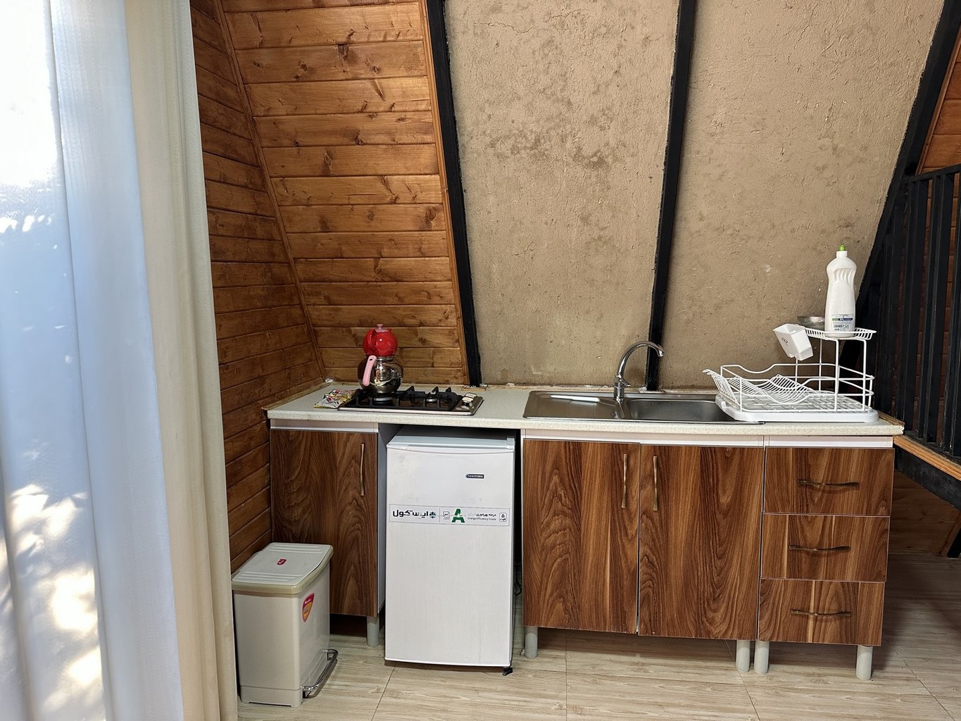 کلبه دنسه بام هیرکانی - واحد صنوبر