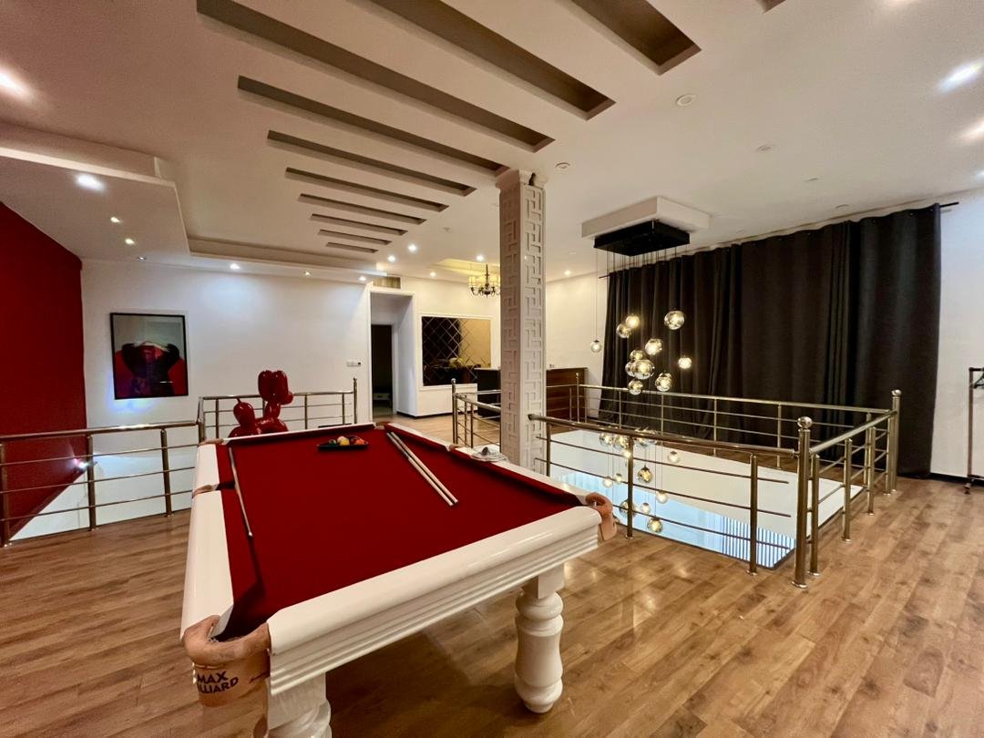 ویلا چهارخوابه استخردار دوبلکس عمارت تادو