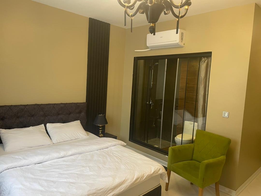 شیرون سیدخندان - واحد 4