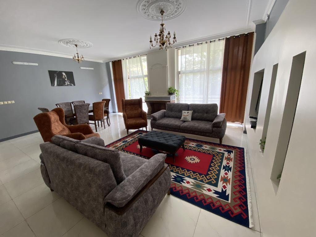 دوخوابه ماه فرخی