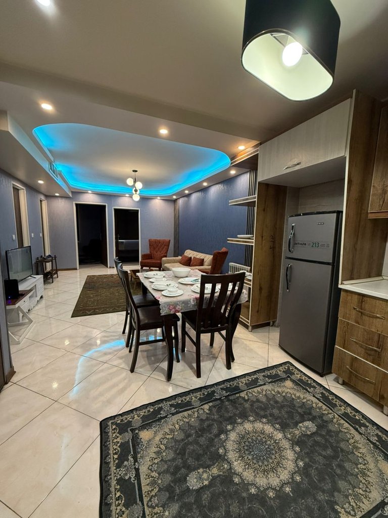 آپارتمان دوخوابه انقلاب - واحد 2