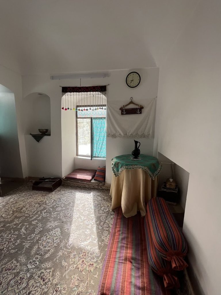 جیران - واحد ترانه