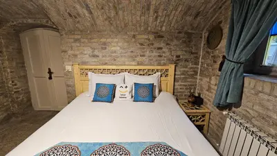 اقامتگاه سنتی ملک التجار - واحد حوض خانه