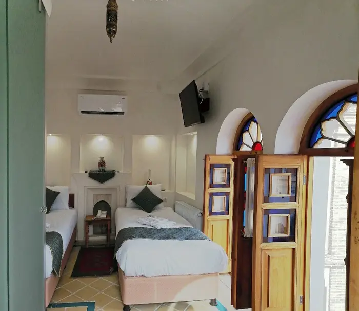 اقامتگاه سنتی سرای صباغیان - واحد گوهر سه دری