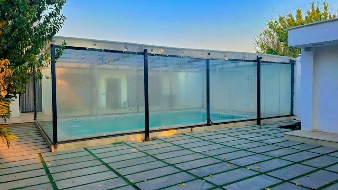 ویلا دوخوابه استخردار آبگرم باغ لاله