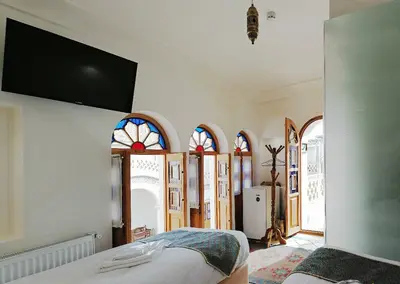 اقامتگاه سنتی سرای صباغیان - واحد گوهر سه دری