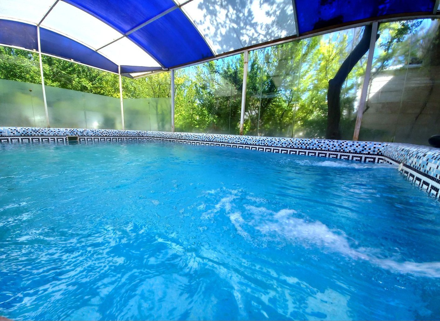 ویلا دوخوابه استخردار آبگرم یزدان