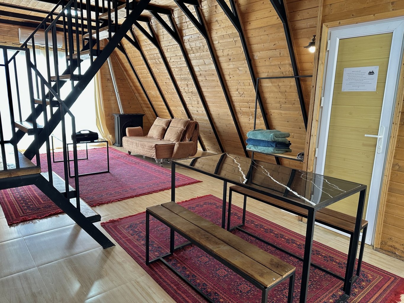 کلبه دنسه بام هیرکانی - واحد تمشک