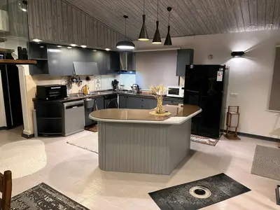 ویلا چهارخوابه باغ گلستان ۲