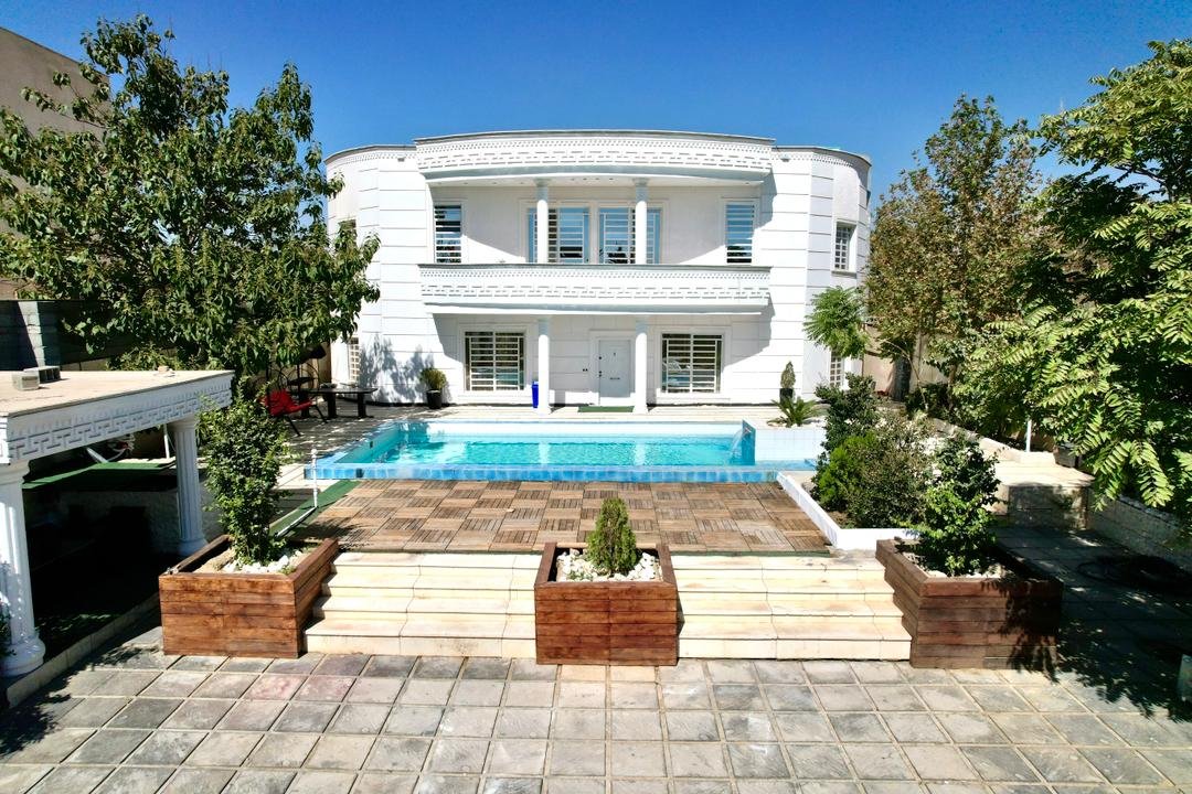 ویلا چهارخوابه استخردار دوبلکس عمارت تادو