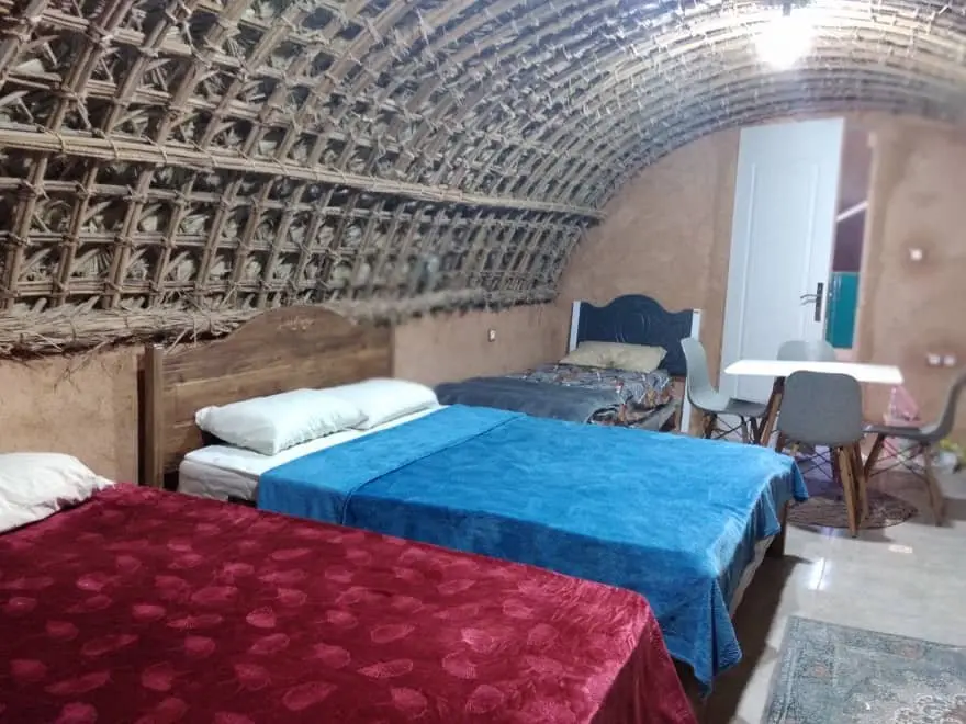 بوم گردی دنج - واحد مداد رنگی