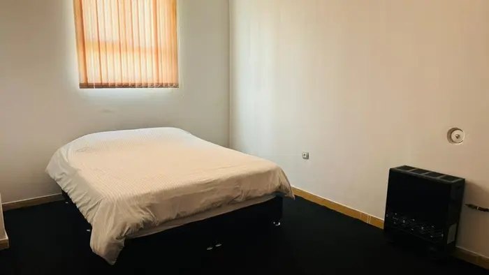 آپارتمان دوخوابه شاهد کریمی واحد چهارتخته ۱