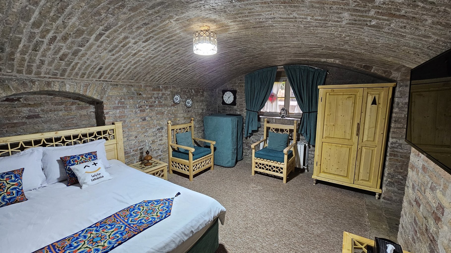 ملک التجار - واحد آجری