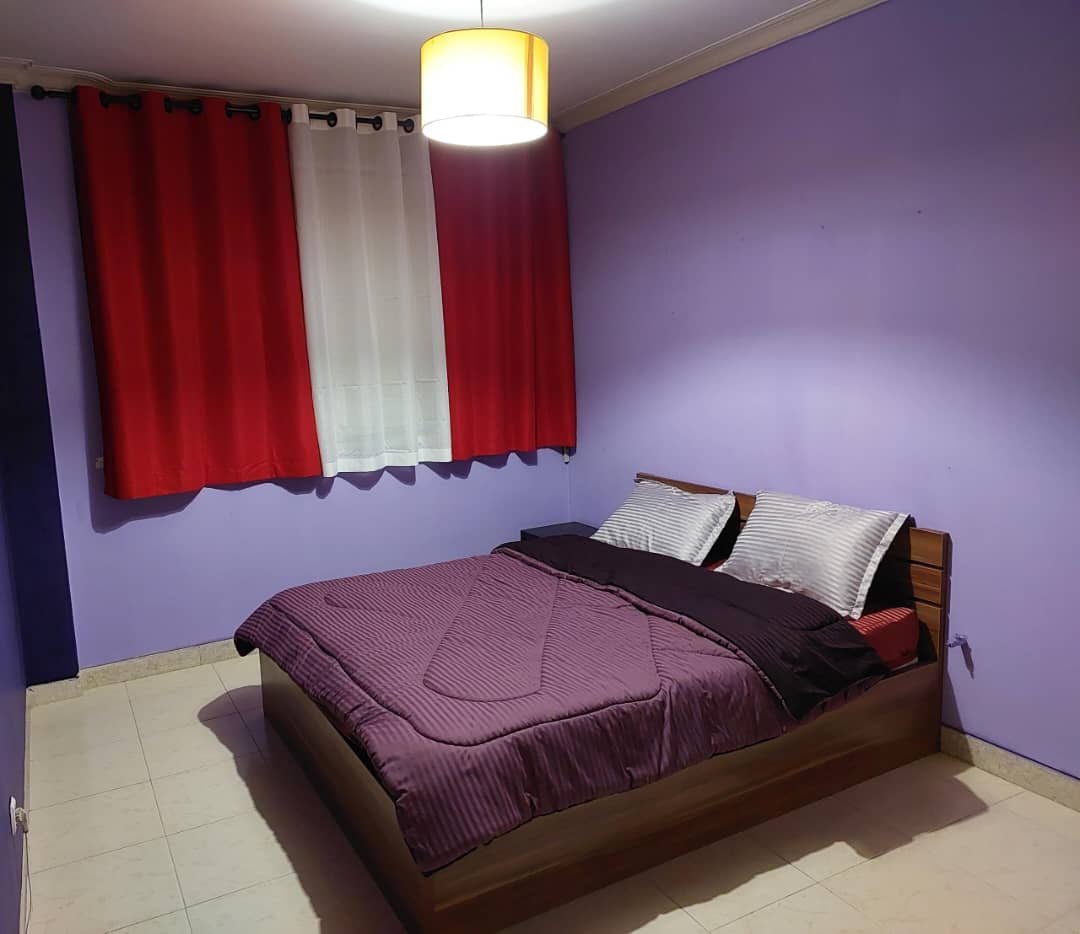 آپارتمان یک خوابه چهارباغ عباسی 2