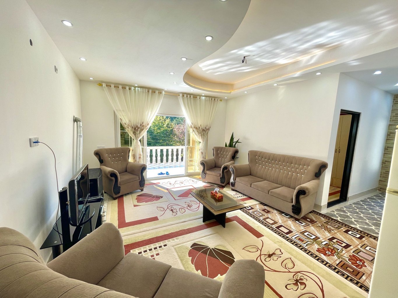 یک خوابه استخردار آبگرم بهاره