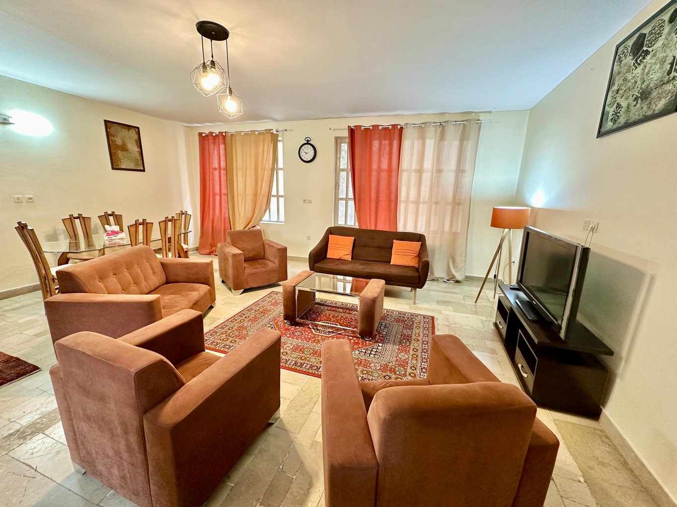 آپارتمان دوخوابه نصیری جنت آباد