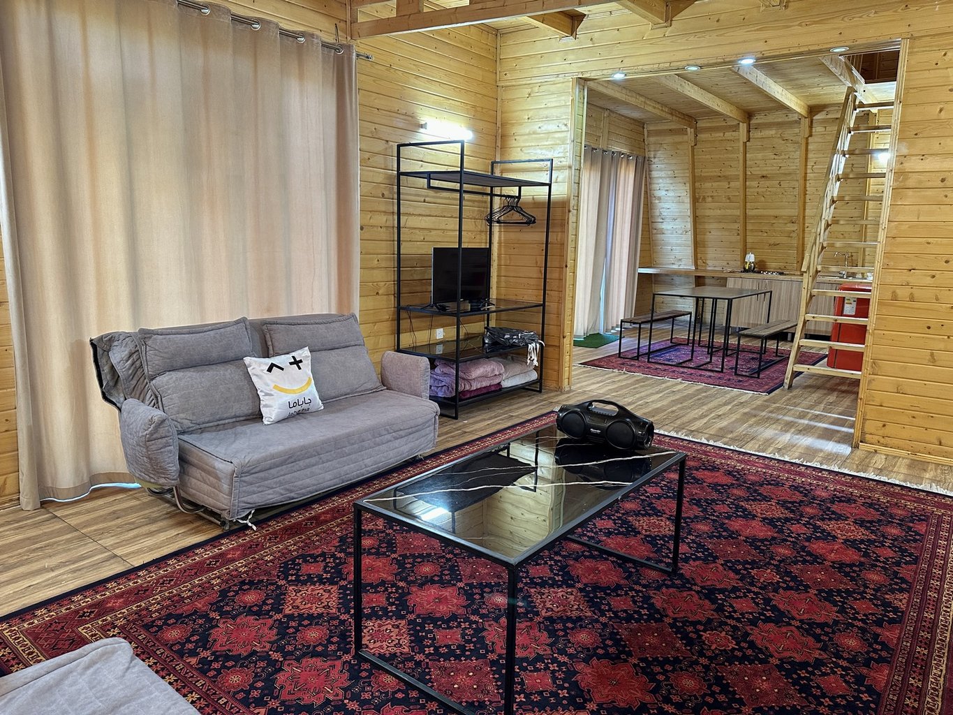 دنسه بام هیرکانی - واحد افرا