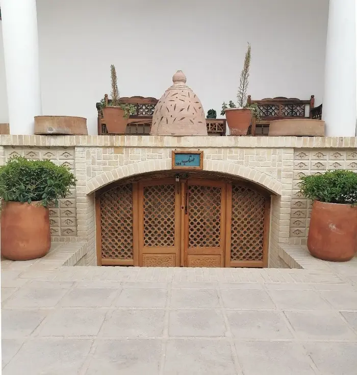 اقامتگاه سنتی سرای صباغیان - واحد مهتاب