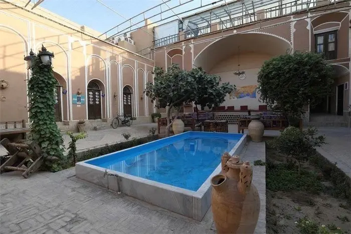 اقامتگاه سنتی شرق - واحد ۱۴