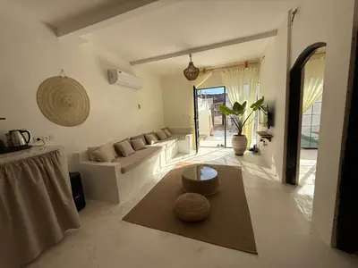 ویلا دوخوابه استخردار خانه نهنگ