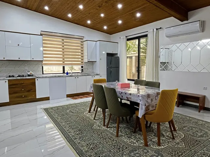 ویلا دوخوابه استخردار آبگرم یوتاب 1