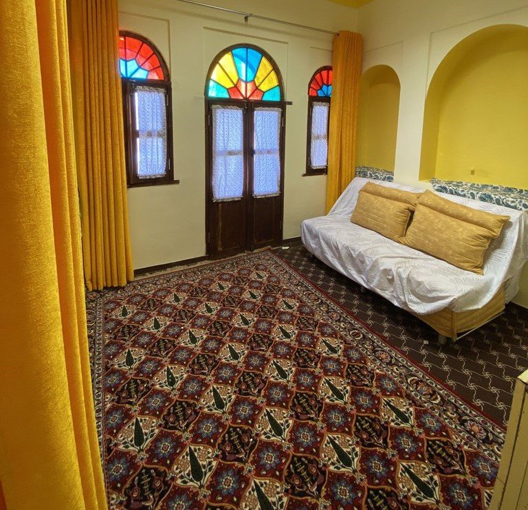 عمارت بهشت - واحد طلوع