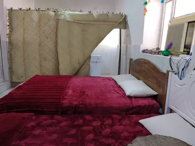 اقامتگاه سنتی دنج - واحد ماجرای رنگی