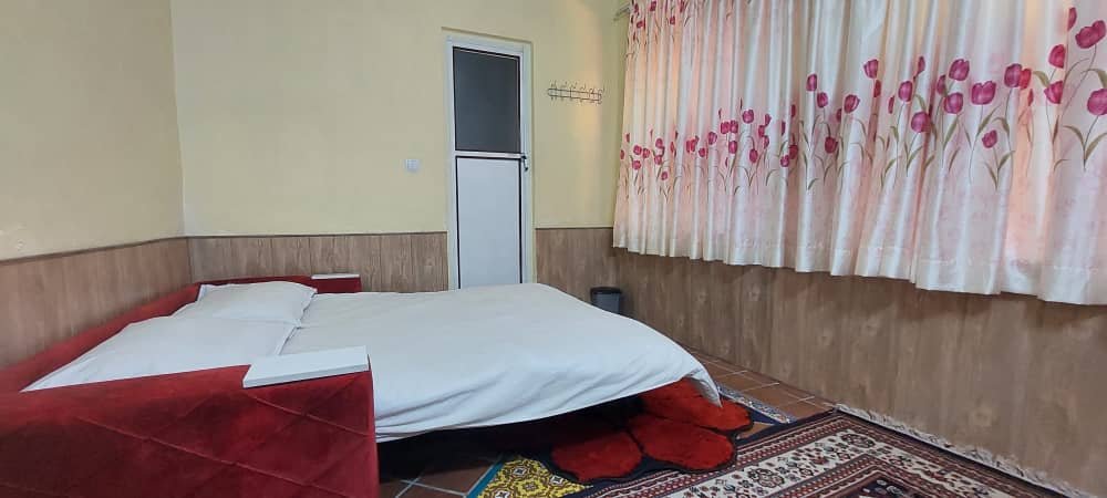 بومگردی یادمان - واحد گلفام