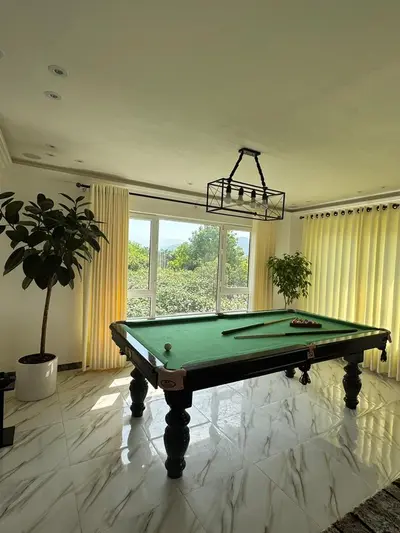 ویلا پنج خوابه استخردار آبگرم فلورنس