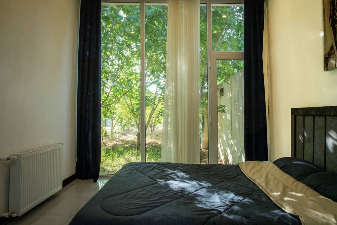 دوخوابه استخردار آبگرم اسپرلوس