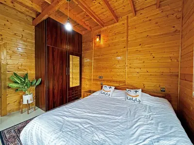 کلبه دوخوابه جکوزی دار تِلار