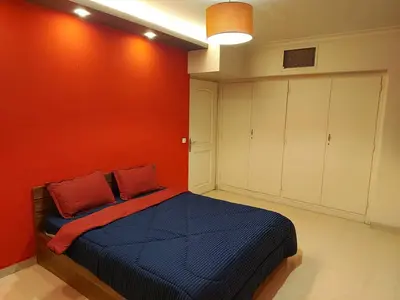 آپارتمان دوخوابه چهارباغ عباسی