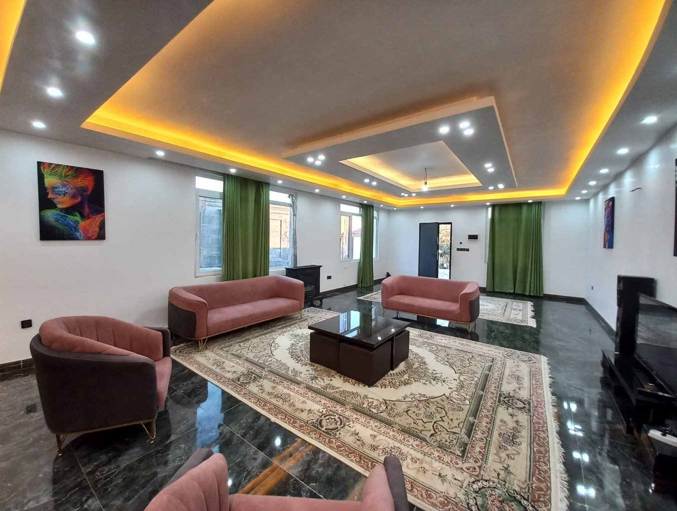 دوخوابه استخردار آبگرم ژیوان