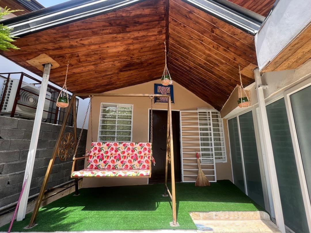 سه خوابه استخردار آبگرم آویدر