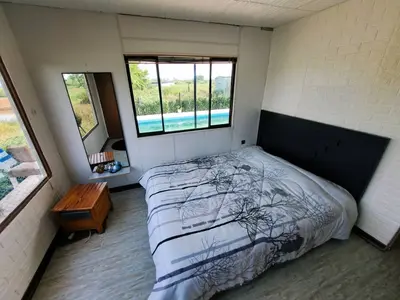 کلبه دوخوابه استخردار آبگرم مزرعه