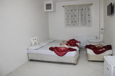 آپارتمان حمید - واحد 102