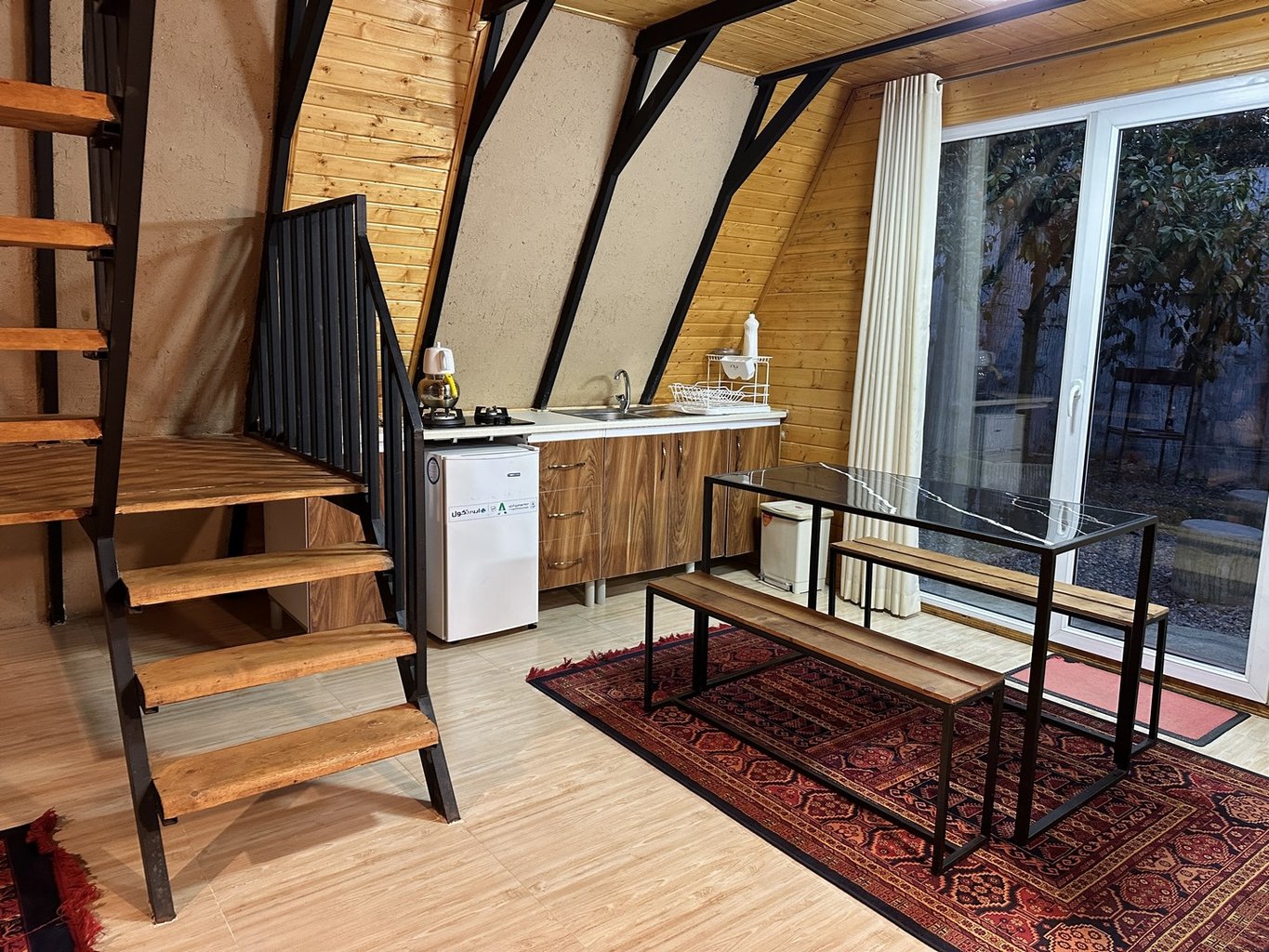 دنسه بام هیرکانی - واحد راش