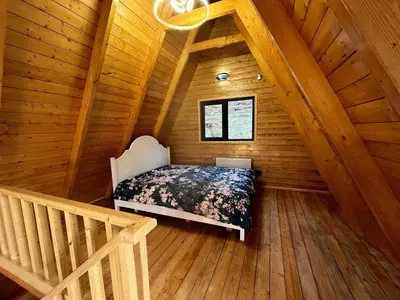 کلبه یک خوابه سوئیسی جنگلی هالیدی