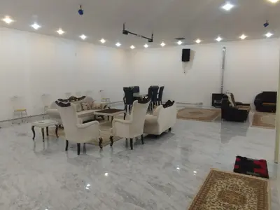 ویلا دوخوابه استخر آبگرم کردان چهارباغ