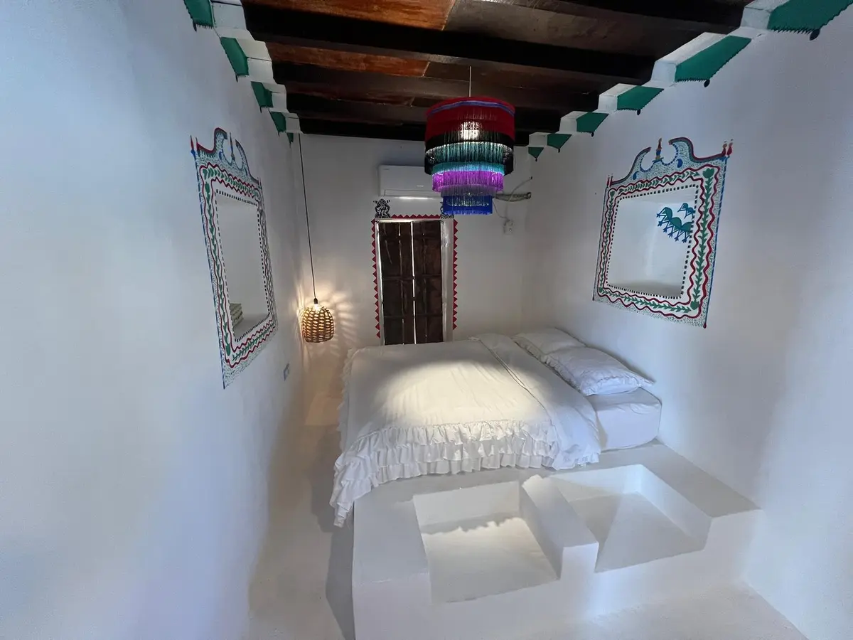 بوم گردی هاما - واحد خلقت