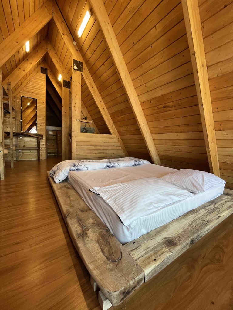 دوخوابه استخردار آبگرم چوبی دست ساز