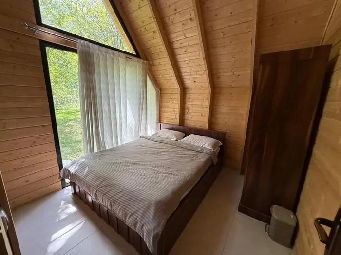 کلبه اکو کمپ سه هزار - واحد یک خوابه سوئیسی دوتخته