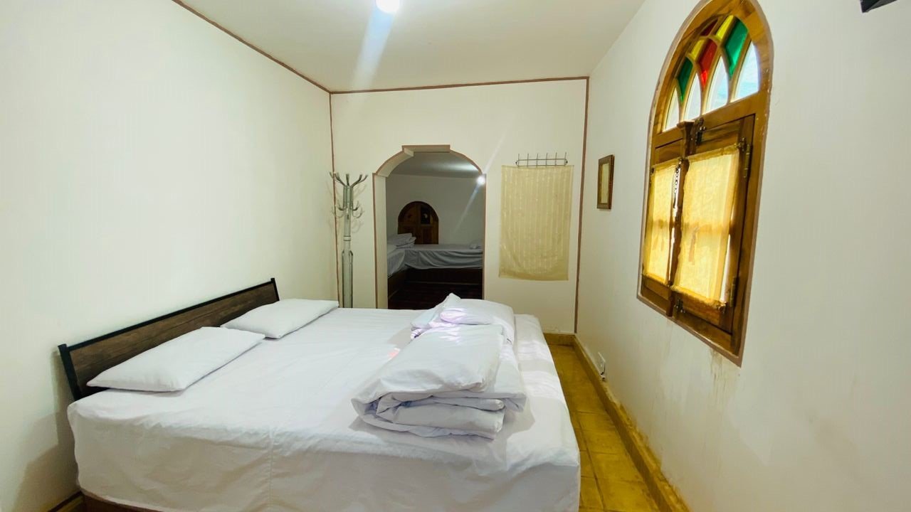 اقامتگاه سنتی صالحی - واحد چهارتخته بالا 1