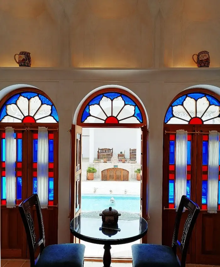 اقامتگاه سنتی سرای صباغیان - واحد گلابتون پنج دری 206