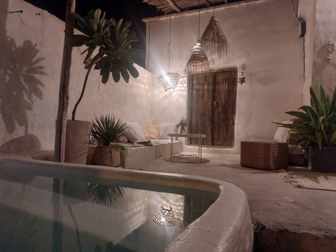 بومگردی سه خوابه ساحلی کوچکو