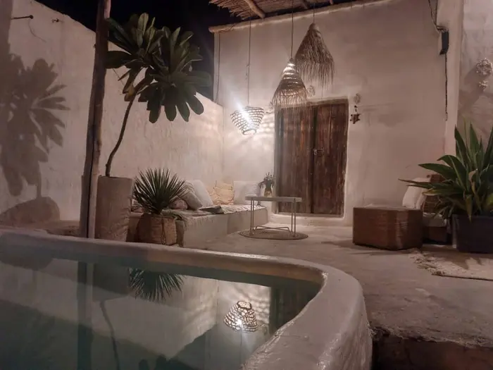 بوم گردی سه خوابه ساحلی کوچکو