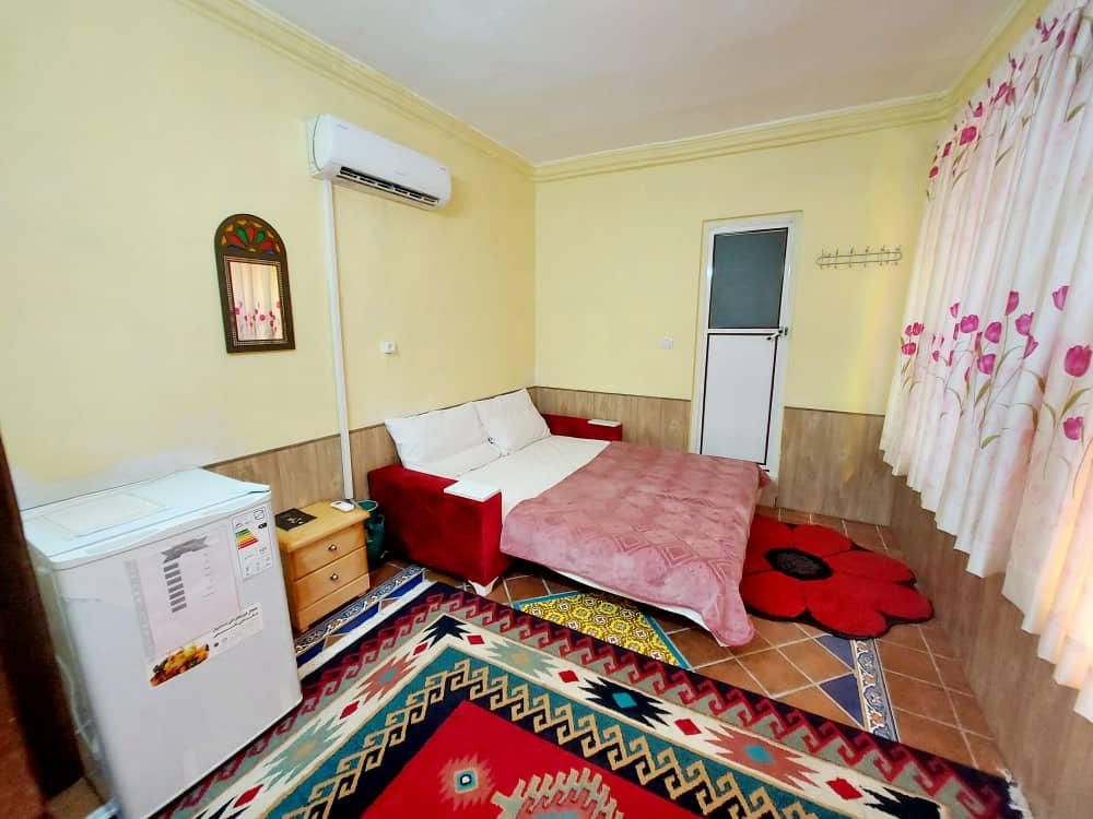 بومگردی یادمان - واحد گلفام