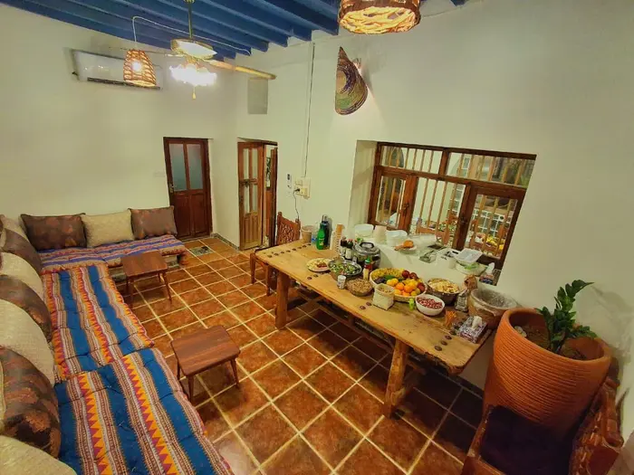 بوم گردی چهارخوابه استخردار آبگرم سلونی