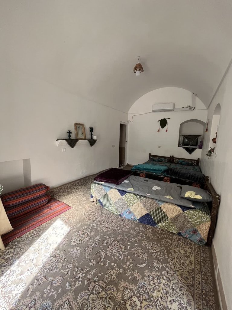 جیران - واحد ترانه